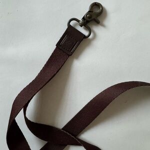 Thread lanyard